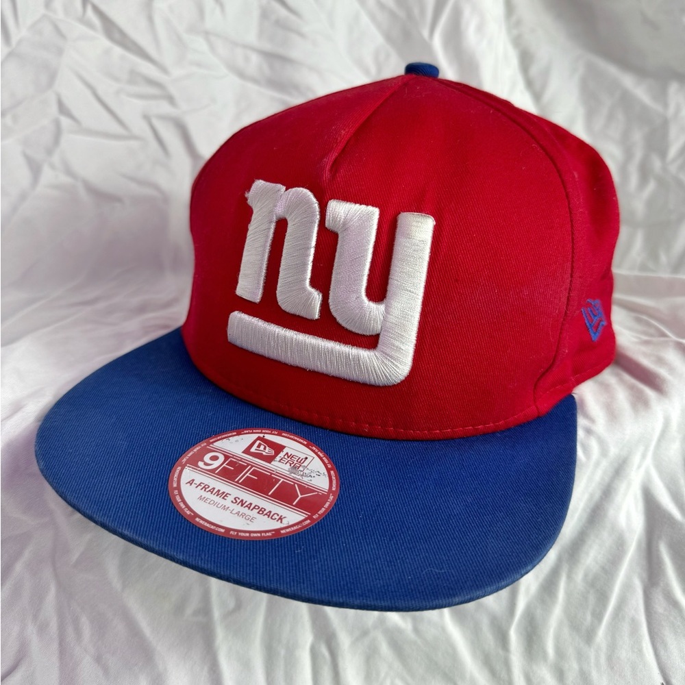 New Era 9FIFTY NFL New York Giants Snapback size Medium-Large Red Embroidered